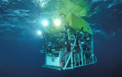Нужно чудо: кислород на подводной лодке к 'Титанику' кончится через пару часов - фото 561211