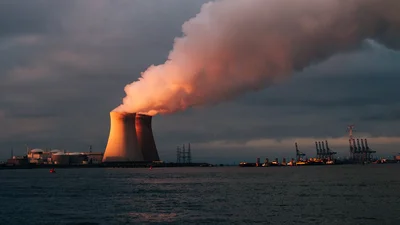 Боимся, но веселимся: украинцы шутят о ядерной угрозе на Запорожской АЭС