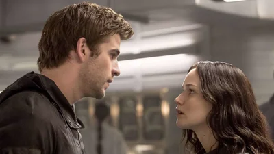 Дженніфер Лоуренс розповіла про гидкий поцілунок з Ліамом Гемсвортом у "Голодних іграх"