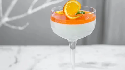 Панна-котта с аперолем – идеальный летний десерт, который ты легко приготовишь дома