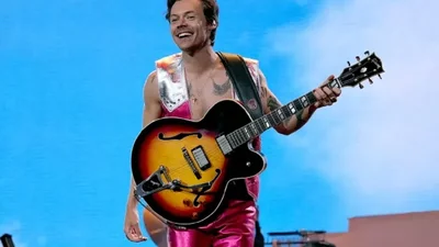 Гарри Стайлс дал бесплатные приглашения для беженцев из Украины на свой концерт