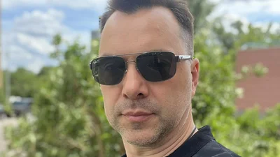 Коля Сєрга поставив Арестовича на місце, бо той загрався у психолога