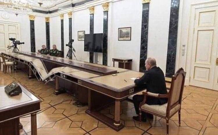 Мемы о новом ударе по Крымскому мосту, от которых становится тепло на душе - 564353 Мемы о новом ударе по Крымскому мосту, от которых становится тепло на душе - фото 564353