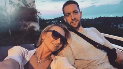 Зірка "Жіночого кварталу" Ірина Сопонару показала світлину з нареченим-британцем