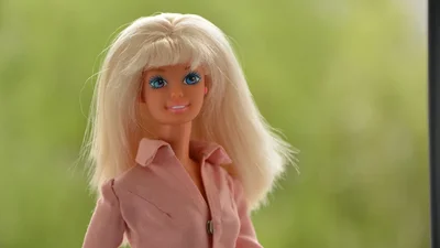 Пластичний хірург за 120 тисяч доларів перетворить будь-кого на Барбі