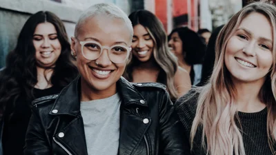 Три знаки зодіаку, які вміють дружити краще за інших