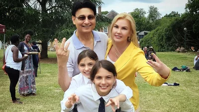 Камалия с мужем и дочерьми впервые за долгое время приехала в Украину