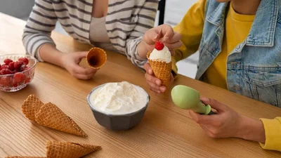 Дієтологи назвали найгірший десерт: талія стане ширшою