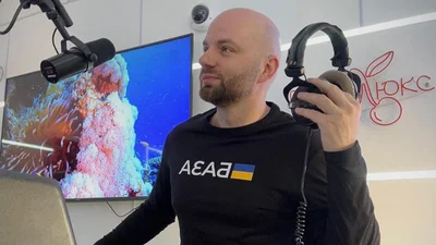 "Кен, которого вы заслужили": Слава Демин показал, как выглядит в образе парня Барби