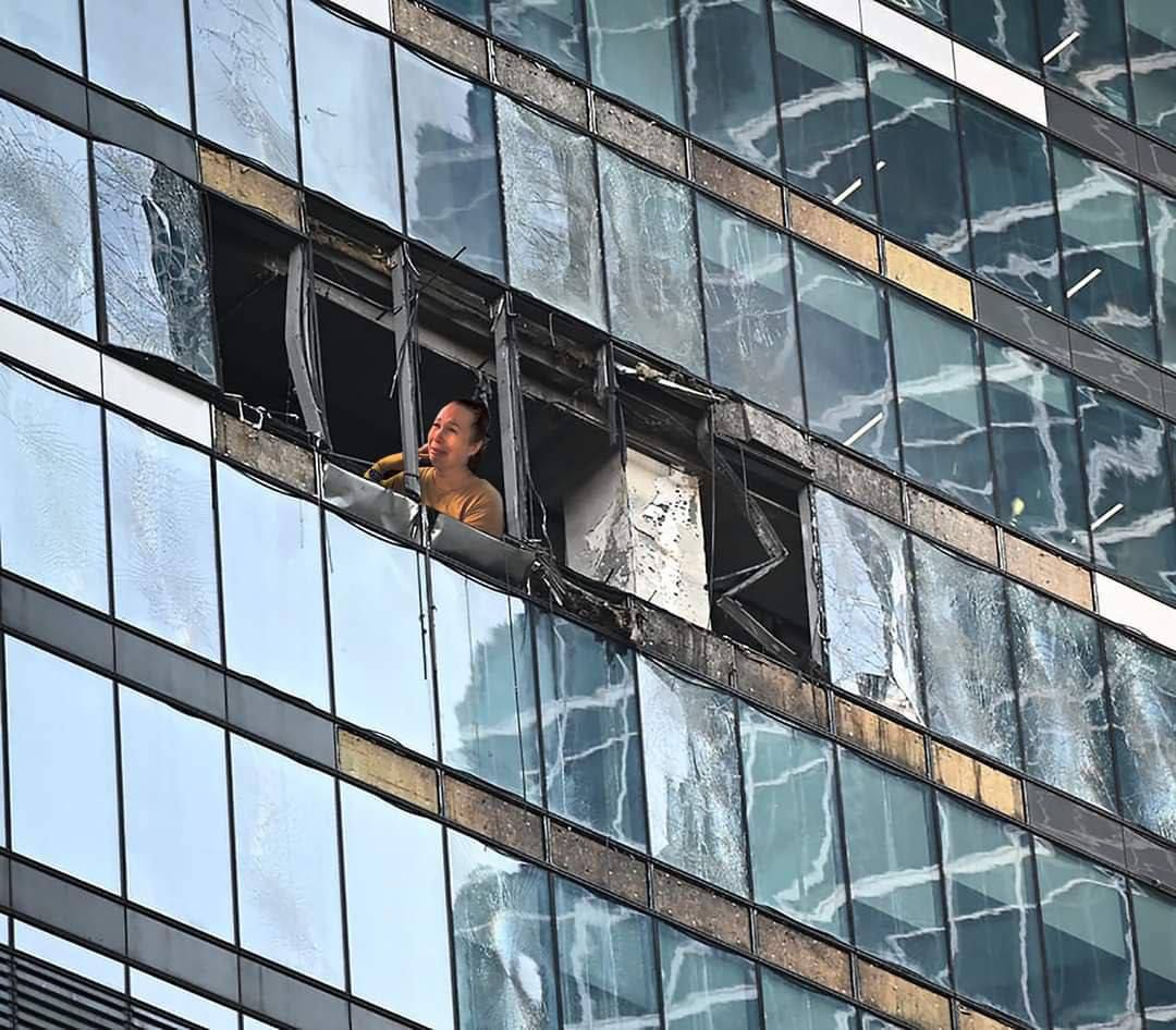 Піднімаємо настрій мемами про палаючу Москву - 566900 Піднімаємо настрій мемами про палаючу Москву - фото 566900