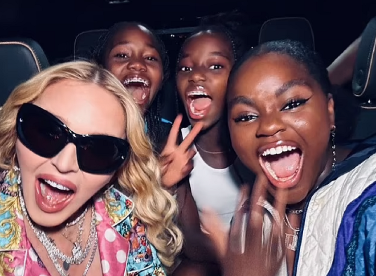 Мадонна с дочками посетили концерт Бейонсе и попали за кулисы – Люкс ФМ