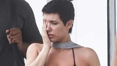 Дружина Каньє Веста знову епатує: вона пройшлась в ліфчику і без взуття