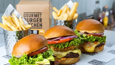 Марк Цукерберг признался, что потребляет 4000 калорий в день, и вот какая у него диета