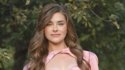 Блогер Беспалов обратился к жене Остапчука, которая резко высказалась о нем