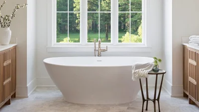 Як облаштувати ванну кімнату: 3 прийоми від дизайнерів інтер’єрів