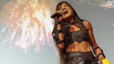 Тоді і зараз: Руслана показала, як змінилась з дитячих років