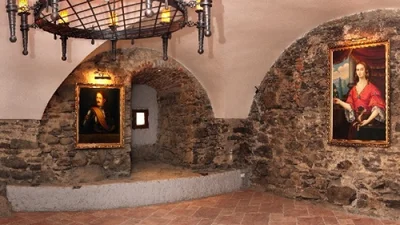 В Ужгородському замку за допомогою ШІ відновили портрет господині фортеці — фото красуні