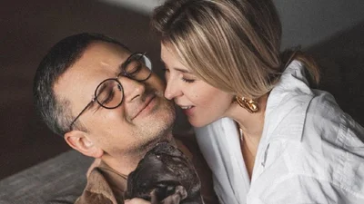 Дмитрий Кулеба с любимой снялись в фотосессии, и эти кадры — концентрация их любви