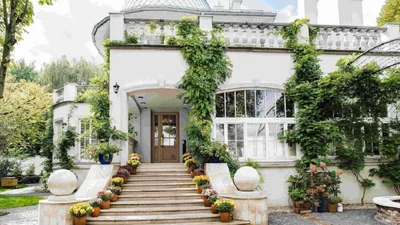 Вишуканий інтер'єр ресторану у Львові номінували на британську премію за найкращий дизайн