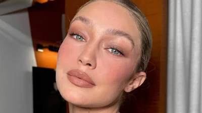 На прикладі зірок: 4 антитренди в макіяжі, які підуть з моди восени