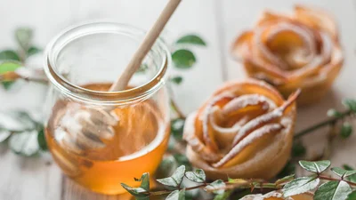 Картинки с Медовым Спасом 2024: красивые поздравления с праздником Маковея