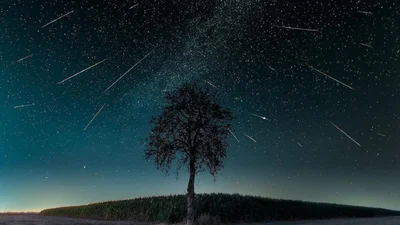 Фантастические фото звездопада Персеиды 2023 года из разных уголков мира