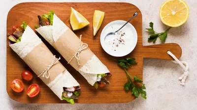 3 простые рецепты с лавашем: начиняй овощами, курятиной и консервированным тунцом