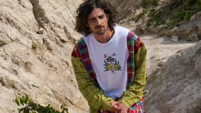 Володимир Дантес презентував кліп на трек "Кити", який присвятив батькові