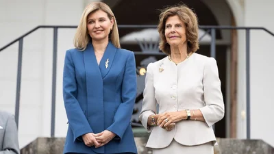 Олена Зеленська одягла елегантний костюм для зустрічі з королем та королевою Швеції – фото