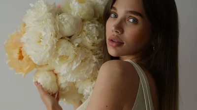 Вагітна Саша Бо розповіла про своє самопочуття та хвилювання у спеку