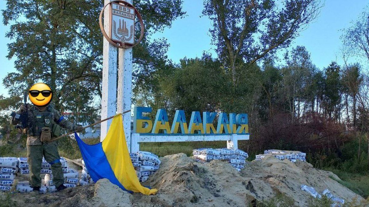 День прапора України: як ЗСУ підіймали синьо-жовті стяги на звільнених територіях - фото 570505