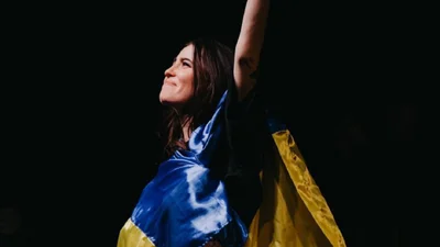 День найрідніших кольорів: Дорофєєва, Сумська та інші зворушливо привітали з Днем Прапора