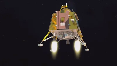 Невероятные первые фото поверхности Луны, которые сделала миссия из Индии