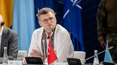 Дмитро Кулеба "заспівав" гімн України в Twitter з "хором" колег з інших країн