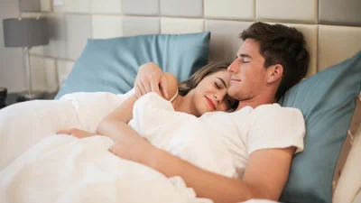Что такое скандинавский метод сна: это спасет твои отношения