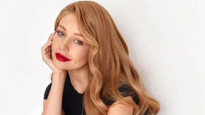 Словно подросток: Тина Кароль удивила своей худощавостью в коротких шортах