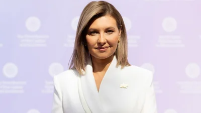 Елена Зеленская сияла в белоснежном образе на саммите первых леди и джентльменов
