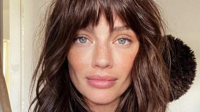 Як зробити пухкі губи без ін'єкцій і косметики: простий самомасаж