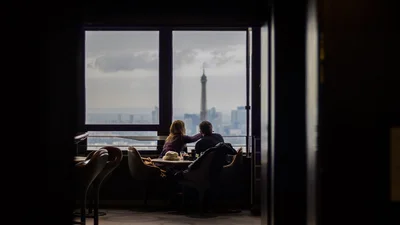 18 ознак, що партнер тобі зраджує