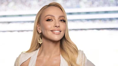 Оля Полякова похизувалася фото з донькою Алісою та чоловіком