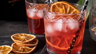 Тим, хто на дієті: ці коктейлі містять найменшу кількість цукру