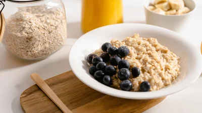 З чого почати день: рецепт корисної вівсянки від Кортні Кардашьян