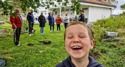 Шукали сережку, а знайшли скарб вікінгів: родина у Норвегії була шокована знахідкою