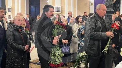 Похороны Нины Матвиенко: прощаться с певицей пришли звезды и политики - фото 578589