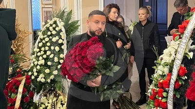 Похороны Нины Матвиенко: прощаться с певицей пришли звезды и политики - фото 578590