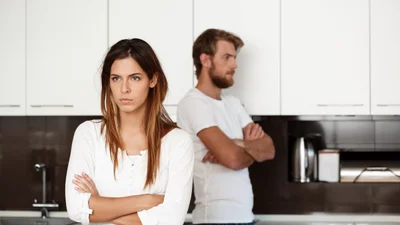 Як зрозуміти, що коханий почав ненавидіти тебе: відповідь чоловіків