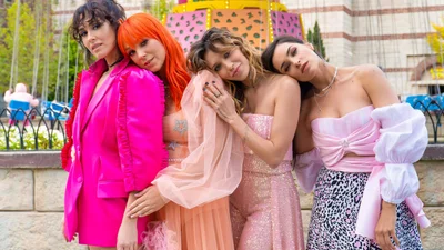 Світлана Тарабарова хоче перезняти кліп "Солодкі 16", у якому знялася Регіна Тодоренко