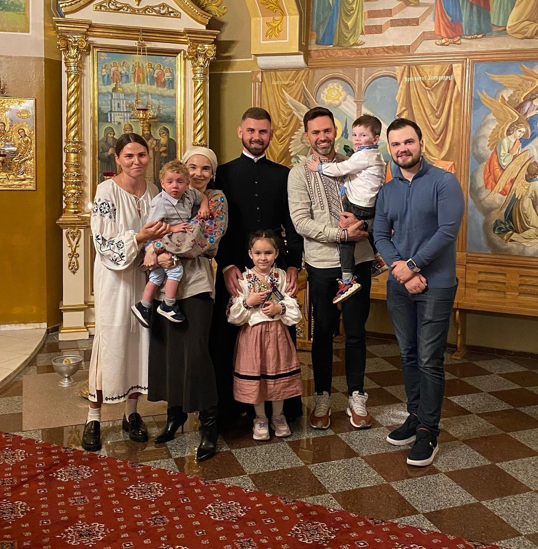 Інна й Тімур Мірошниченки охрестили свого названого сина - фото 579042