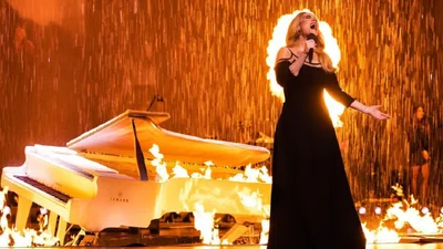 Адель зізналась в алкогольній залежності: "тверезість — це нудно"