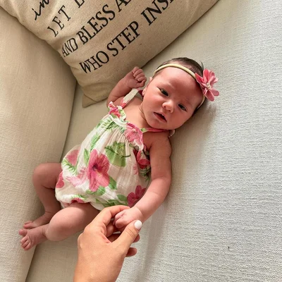 Александра Шульгина призналась, как назвала новорожденную дочь - фото 579542